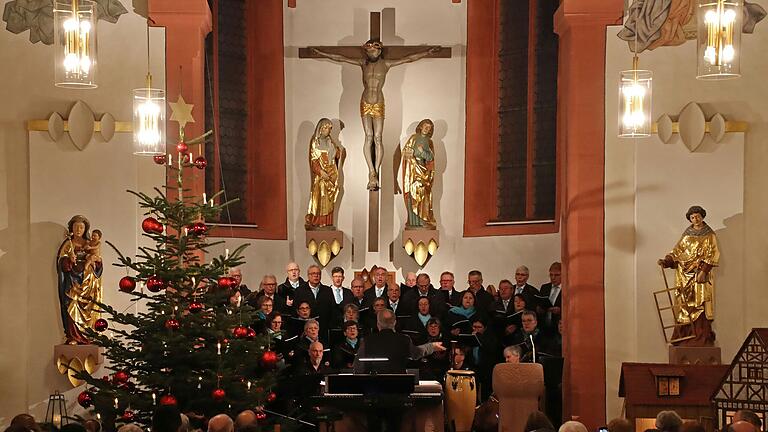 Mit einem erstmalig in der St.-Laurentius-Kirche veranstalteten Neujahrskonzert startete Leinach auf ins Jubiläumsjahr seiner ersten urkundlichen Erwähnung vor 1250 Jahren. Mit einem erstmalig in der St.-Laurentius-Kirche veranstalteten Neujahrskonzert startete Leinach auf ins Jubiläumsjahr seiner ersten urkundlichen Erwähnung vor 1250 Jahren.