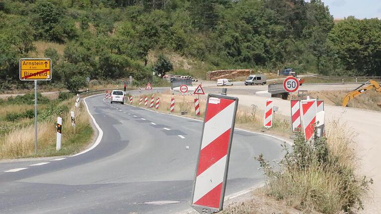 Schöner Zusatzeffekt der Brückenbaustelle: Die bisherige Kurve wird abgeflacht. Zudem führt künftig ein Radweg über die Brücke. Schöner Zusatzeffekt der Brückenbaustelle: Die bisherige Kurve wird abgeflacht. Zudem führt künftig ein Radweg über die Brücke. 