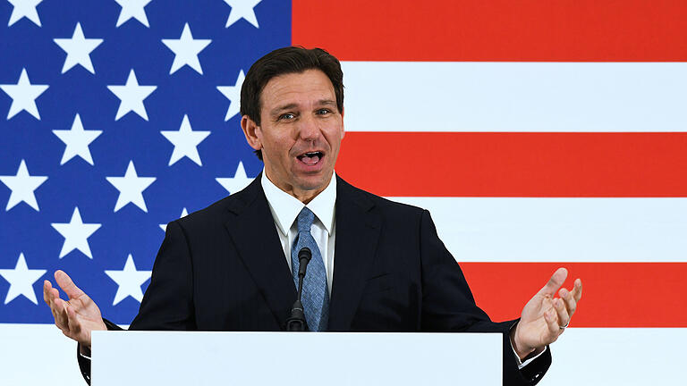 US-Republikaner DeSantis will bei Präsidentenwahl antreten.jpeg       -  Ron DeSantis ist mit einer Panne in seine Bewerbung um die US-Präsidentschaft gestartet.