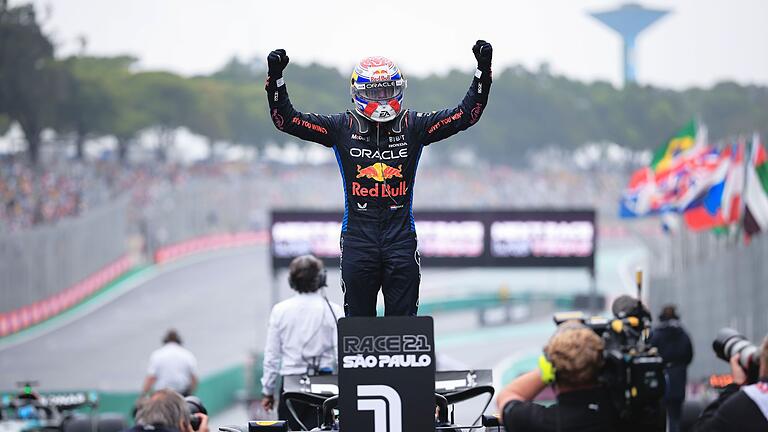 Großer Preis von Brasilien       -  Eine Leistung aus einer eigenen Welt von Max Verstappen.