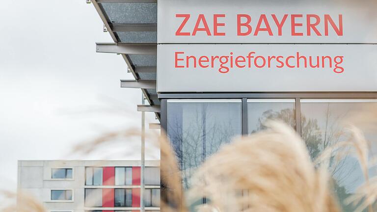 Bangt sein Monaten mangels Finanzierungszusage aus München um seine Zukunft: Das Zentrum für Angewandte Energieforschung mit seinem Standort am Hubland in Würzburg.