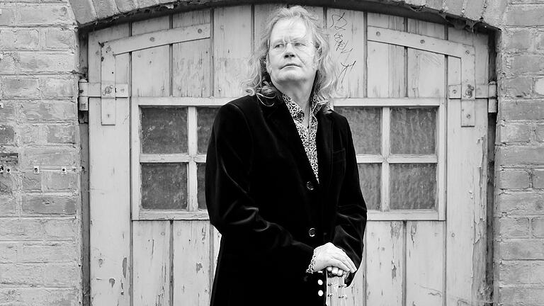 Bernd Rinser gibt am Samstag, 18. Januar, ab 20.30 Uhr ein Konzert in Raldys Wirtshaus in Pülfringen-Zentrum, Dorfstraße 16.