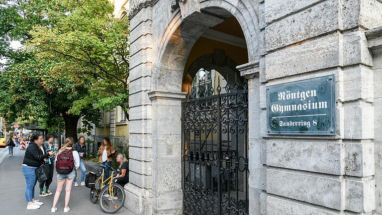 Das Röntgen-Gymnasium in Würzburg wurde vorübergehend geschlossen.