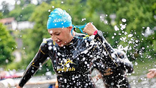 Vorjahressiegerin Carolin Lehrieder, die schnellste Schwimmerin, stürzte vom Fahrrad und musste aufgeben.