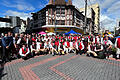 Der Trachtenverein Blumenau zusammen mit den Gästen des unterfränkischen Trachtenverbandes.