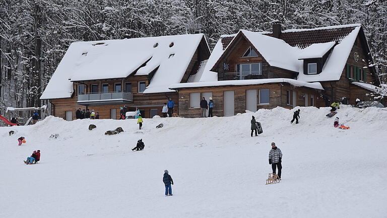 Wenn Schnee liegt, ist die Thüringer Hütte auch ein beliebter Treff für Rodler.