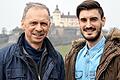 Professor Dr. Franz-Josef Eichhorn (links) konzipierte zusammen mit Tobias Wenz und 16 weiteren Studierenden einen Kurs zur Schuldenprävention für Inhaftierte.