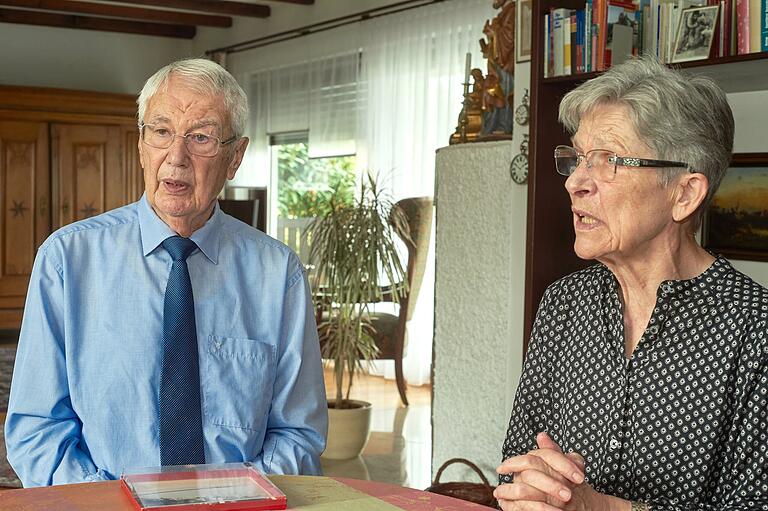 Sie haben viele gemeinsame Erinnerungen an das St.-Josef-Krankenhaus, der ehemalige Chefarzt Dr. Otto Reichert und seine zweite Ehefrau Barbara, die ebenfalls als Ärztin in der Anästhesieabteilung arbeitete.