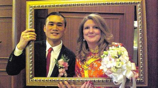 Happy-End in Fernost: Beate Friedrich aus Gambach heiratete am 10. Januar Chen Jianwei in Shanghai.