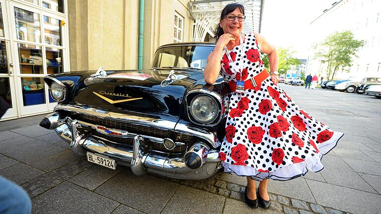 Wer darauf achtet, dass Auto und Outfit zusammenpassen hat beim Concours d'Élégance der Sachs Franken Classic Chancen auf eine gute Platzierung. Wer darauf achtet, dass Auto und Outfit zusammenpassen hat beim Concours d'Élégance der Sachs Franken Classic Chancen auf eine gute Platzierung.