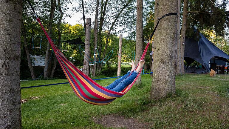 Auf dem Campingplatz am Ellertshäuser See lässt es sich prima relaxen.