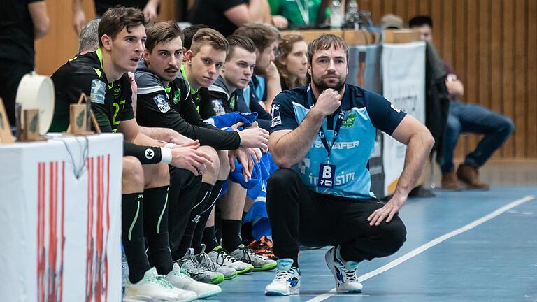Die Zweitliga-Handballer der DJK Rimpar Wölfe um Trainer Ceven Klatt spielen am Samstag nicht in Bietigheim. Die Zweitliga-Handballer der DJK Rimpar Wölfe um Trainer Ceven Klatt spielen am Samstag nicht in Bietigheim. 