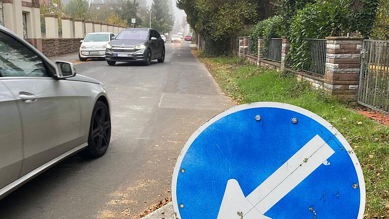 Anwohner der Rodenbacher Straße haben sich wieder einmal über die Verkehrsbelastung vor ihrer Haustür beklagt.