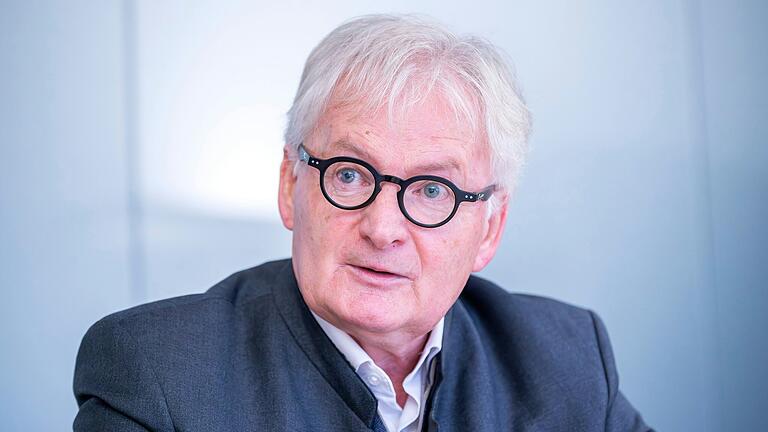Bei den Kommunalwahlen 2026 will der Schweinfurter Stefan Labus wieder für die Freien Wähler in den Stadtrat. Außerdem plant er, sich für das Amt des Bürgermeisters zu bewerben. Bei den Kommunalwahlen 2026 will der Schweinfurter Stefan Labus wieder für die Freien Wähler in den Stadtrat. Außerdem plant er, sich für das Amt des Bürgermeisters zu bewerben.