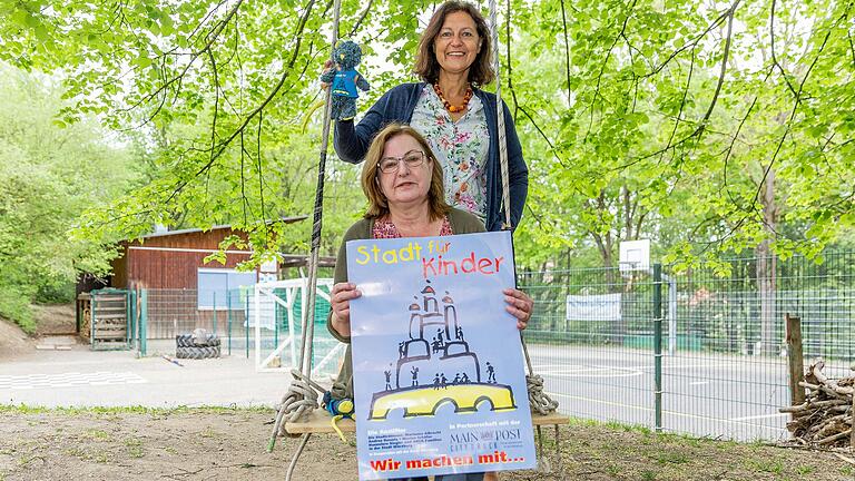 Über 25 Jahre Verein 'Stadt für Kinder':&nbsp; Die ehemalige Vorsitzende Marianne Albrecht (vorne) und die jetzige Vereinsvorsitzende Babara Lehrieder. (Archivbild)