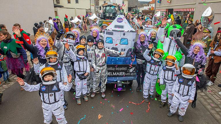 Astronauten kamen aus Rödelmaier. Astronauten kamen aus Rödelmaier.