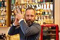 Gastronom Peter Wlost, Betreiber des El Moro Tapas &amp; more in Bad Neustadt, hat einen offenen Brief an Bundeskanzler Olaf Scholz geschrieben und in den sozialen Netzwerken veröffentlicht. Darin beklagt er unter anderem die Rückkehr zu 19 Prozent Mehrwertsteuer auf Speisen in der Gastronomie.