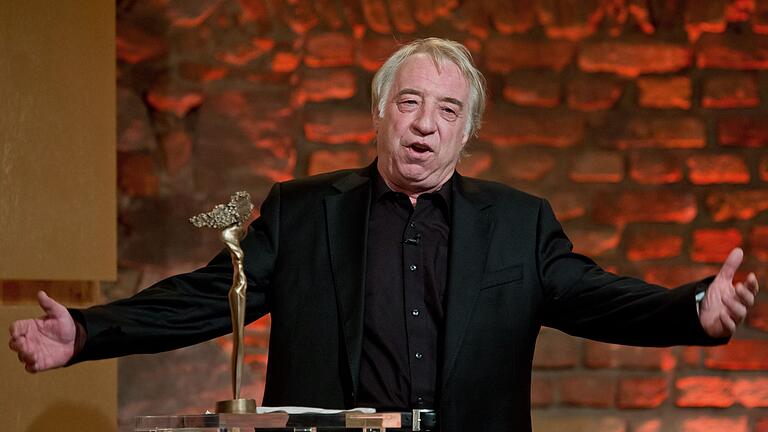 Kabarettist Richard Rogler gestorben       -  Der Kabarettist Richard Rogler erhielt viele Preise. (Archivbild)