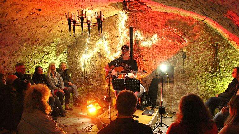 Auftritt im Partykeller: So außergewöhnliche Locations bietet jedes Jahr die Musikmeile in Wiesentheid. Auftritt im Partykeller: So außergewöhnliche Locations bietet jedes Jahr die Musikmeile in Wiesentheid.