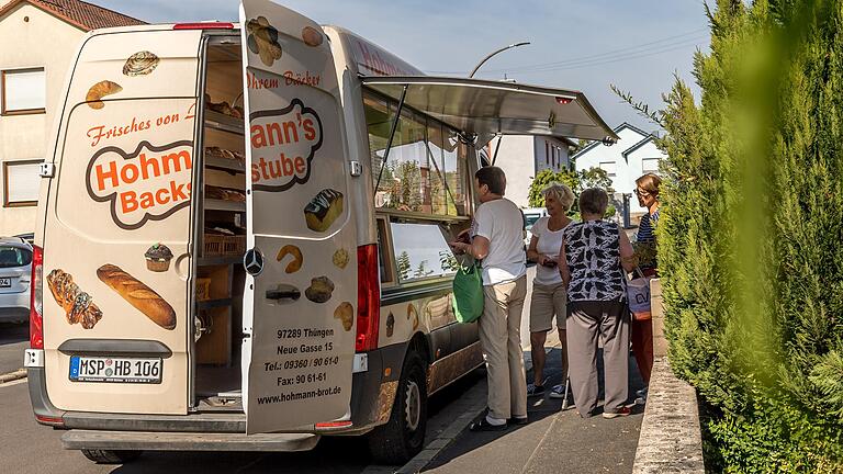 Brot vor die Haustür: Die Bäckerei Hohmann aus Thüngen setzt seit Jahrzehnten auf Verkaufsbusse in Main-Spessart. Brot vor die Haustür: Die Bäckerei Hohmann aus Thüngen setzt seit Jahrzehnten auf Verkaufsbusse in Main-Spessart.