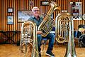 'Als Tubist muss man immer da sein': Bernhard Hupp mit (von links) B-, F- und C-Tuba.