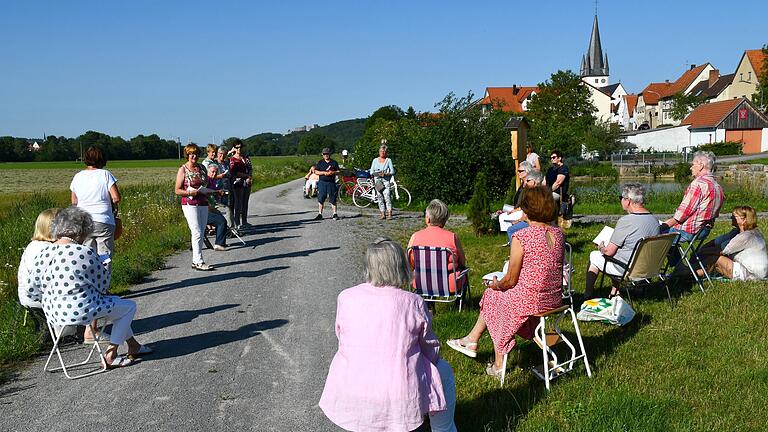 Am Martell am Feuerwehrsee in Salz fand eine Andacht statt.