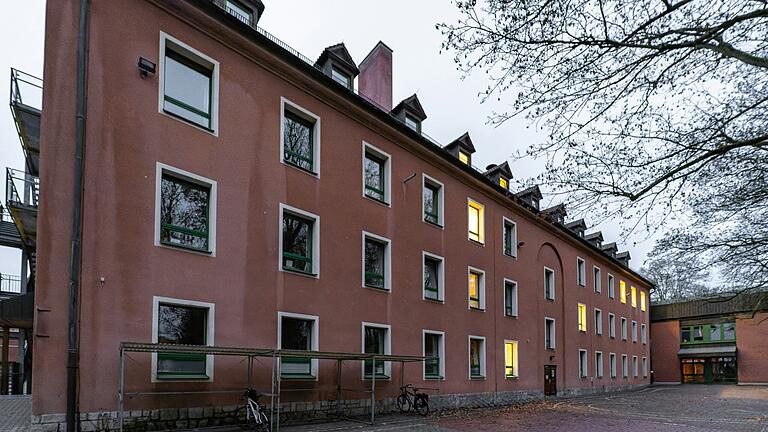 Die Leitung der Schiller-Grundschule am Deutschhof ist weiterhin daran interessiert, die Einrichtung in 'Paul-Maar-Schule' umzubenennen. Allerdings hat sich der Schulausschuss nun anders entschieden.