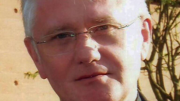 Dr. Krzysztof Dzikowicz. Dr. Krzysztof Dzikowicz.