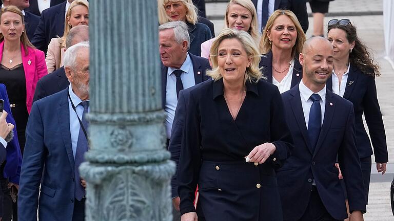 Le Pen wegen Verdachts auf Veruntreuen von EU-Geldern vor Gericht       -  Le Pens Partei steht so stark da wie nie. (Archivbild)