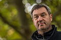 Ergebnisse des Runden Tisch 'Streuobst'.jpeg       -  Es ja nicht so, dass er es nicht schon versucht hätte: Markus Söder im Jahr 2021 mit der Dreitage-Variante.