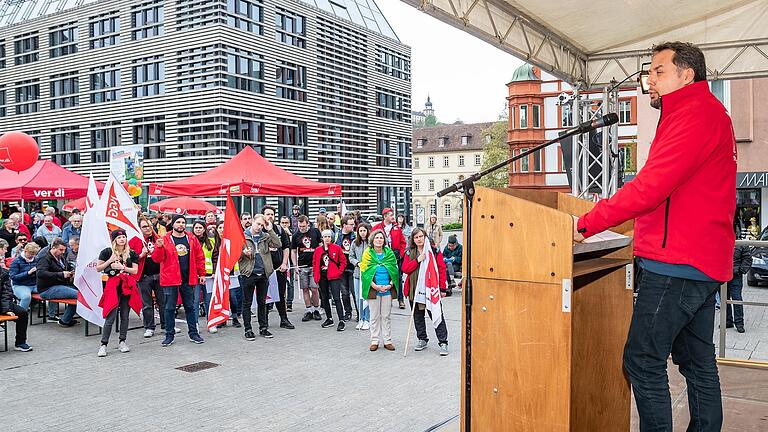 Wer das Streikrecht in Frage stellt, greift die Demokratie an, meinte NGG-Landeschef bei der Würzburger&nbsp; DGB-Kundgebung zum 'Tag der Arbeit'.&nbsp;