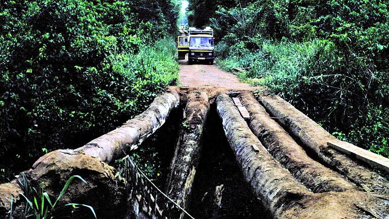 Wenig vertrauenserweckend: 'Brücke' in der Demokratischen Republik Kongo, damals Zaire.