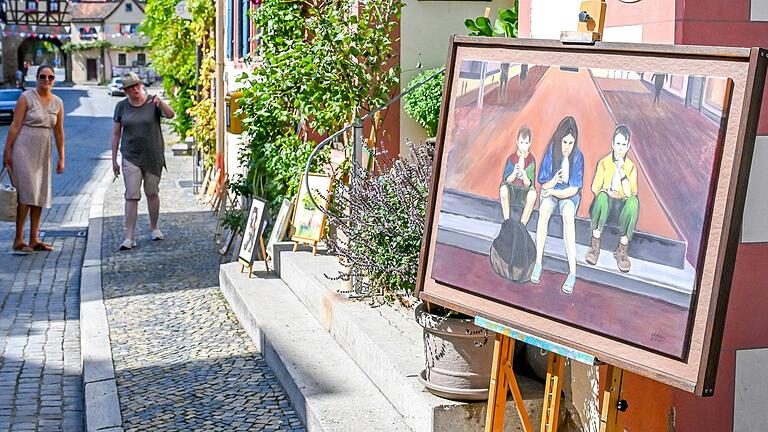 Zur Kunst- und Flaniermeile wurde die Prichsenstädter Altstadt zum Kreisheimattag. Gasthäuser und Galerien hatten ihre Türen weit geöffnet.