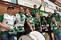 Der Wölfe-Fanklub 'Der achte Wolf' auf der Auswärtsfahrt nach Bietigheim. Mitgefahren sind (von links) Simon Eisenbacher, Julian Kütt, Dominik Eisenbacher, Tilo Hoffmann, Carmen Maesel, Claudia Dürr, Peter Walter, Tina Hoffmann und Gerd Hupp.