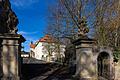 Im Schloss Löwenhain im Bad Neustädter Ortsteil Lebenhan soll ein Sport-Internat entstehen. Das wirtschaftswissenschaftlich ausgerichtete Gymnasium soll laut den Projektverantwortlichen 2024/2025 bereits seinen Betrieb aufnehmen.
