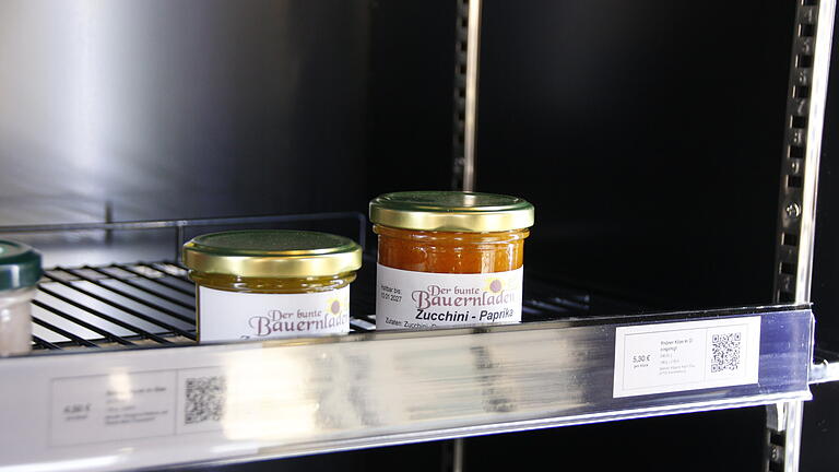 Wein- und Brotzeithäusle Schloss Saaleck - Seit neustem gibt es auch Produkte vom Ramsthaler Bauernladen zu kaufen. Wein- und Brotzeithäusle Schloss Saaleck - Seit neustem gibt es auch Produkte vom Ramsthaler Bauernladen zu kaufen.