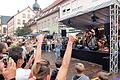 Kaum hatte es aufgehört zu regnen, sorgten die Bands auf dem Marktheidenfelder Stadtfest für beste Stimmung, so wie 'Hot Stuff' auf der Marktplatz-Bühne.