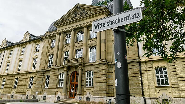 Hier, im Uni-Gebäude am Wittelsbacherplatz, sollte Psychoanalytiker und Sonderpädagoge Bernd Ahrbeck einen Gastvortrag halten. Die Kritik daran war heftig und führte zur Absage.