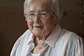 Juliane Memmel ist 97 Jahre alt und kann sich noch genau an vergangene Weihnachtsfeste erinnern.