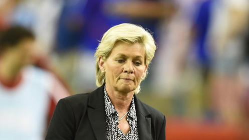 DFB-Trainerin       -  Bundestrainerin Silvia Neid konnte mit der ersten Halbzeit nicht zufrieden sein. Foto: Carmen Jaspersen