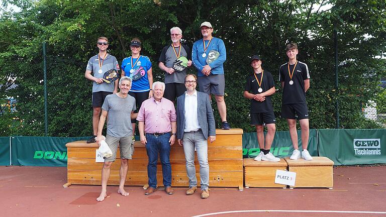 Siegerehrung der A Konkurrenz bei den Burgholzhausen Open. Siegerehrung der A Konkurrenz bei den Burgholzhausen Open.
