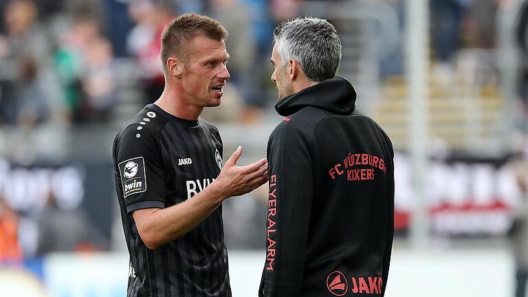 Kickers-Trainer Danny Schwarz (rechts) setzt nicht mehr auf Angreifer&nbsp; Marvin Pourié&nbsp;(links).