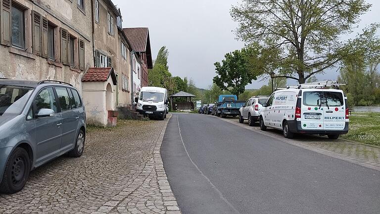 Als die Zellinger Fraktion der Grünen im April eine Fahrradstraße an der Mainau ins Gespräch brachte, war die Zustimmung zunächst groß. Nun soll der Abschnitt doch zum verkehrsberuhigten Bereich werden.