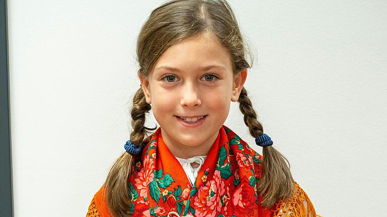 Josephine lernt gerne neue Tänze. Und das macht der Heimat- und Volkstrachtenverein Karlstadt regelmäßig.
