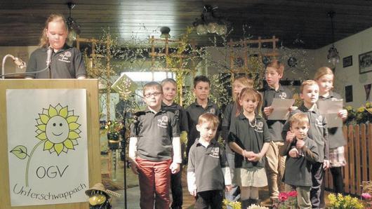 Die Basis für die nächsten 100 Jahre ist gelegt: Die Kinderarbeit wird mit einer eigenen OGV-Kindergruppe bei den Gartenfreunden großgeschrieben. Die Basis für die nächsten 100 Jahre ist gelegt: Die Kinderarbeit wird mit einer eigenen OGV-Kindergruppe bei den Gartenfreunden großgeschrieben.