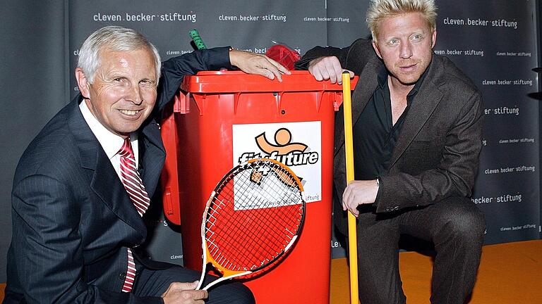 Boris Becker (rechts) und sein Geschäftspartner Hans-Dieter Cleven stellten 2005 in München ihre 'Cleven Becker Stiftung' vor. Der gebürtige Würzburger Cleven will 37 Millionen Euro von dem früheren Tennisstar.