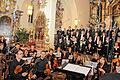 Festliches Konzert im Steigerwalddom       -  (kv)   Es wird wieder der Höhepunkt des kirchenmusikalischen Jahres im Steigerwalddom: Am Sonntag, 20. Dezember, findet nachmittags das traditionelle Weihnachtskonzert mit dem Projektchor der Pfarreiengemeinschaft  St. Franziskus am Steigerwald und einem großen Orchester statt. Hauptwerk wird die Messe in D-Dur von Anton Dvorak sein. Solisten sind Radka Loudova-Remmler (Sopran), Ingeborg Purucker (Alt), Sebastian Köchig (Tenor) und Benjamin Weaver (Bass). Neben der Dvorak-Messe werden auch noch die Sinfonie in C-Dur von Johann Carl Ditters von Dittersdorf und das &bdquo;Graduale de BMV&ldquo; von Michael Haydn zu hören sein. Beginn des Konzerts ist um 17 Uhr, Einlass ab 16.15 Uhr. Karten gibt es im Vorverkauf bei Teutsch am Turm und auch an der Abendkasse.