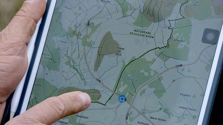 Immer online in Rhöner Naturschutzgebieten unterwegs: Der Digital-Ranger des Biosphärenreservats Rhön. Immer online in Rhöner Naturschutzgebieten unterwegs: Der Digital-Ranger des Biosphärenreservats Rhön. 