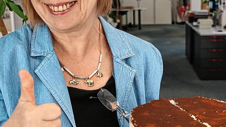 Mecky Kremen zauberte mit Äpfeln und Sahne fast schon eine Torte.