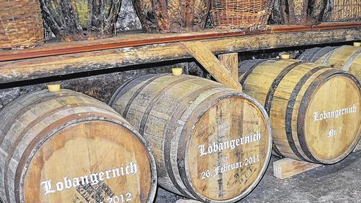 Schätze der besonderen Art: die Fässer mit dem fränkischen Whisky im Brennereibetrieb Alban Weilhöfer in Gernach. Schätze der besonderen Art: die Fässer mit dem fränkischen Whisky im Brennereibetrieb Alban Weilhöfer in Gernach.